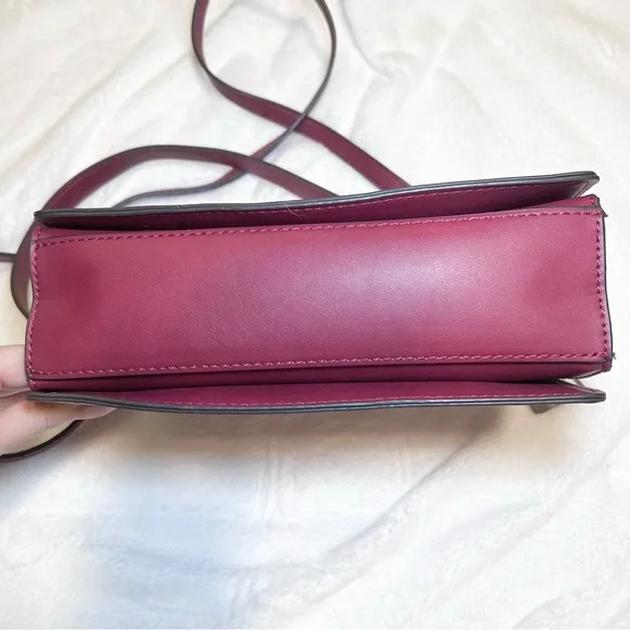 GUESS womens Evie Medium Shoulder Bag Purse Cranberry - Picture 12 of 14